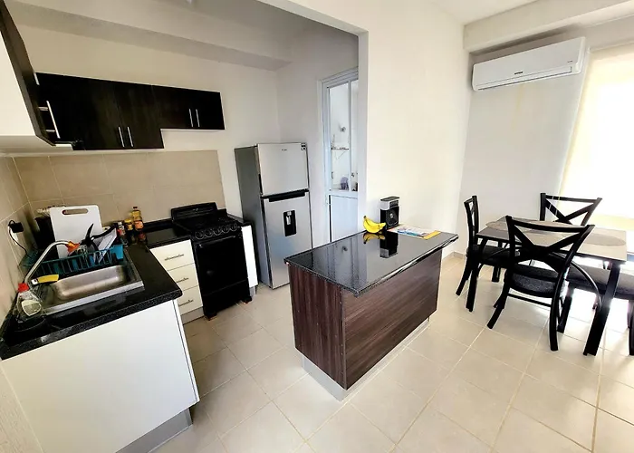 Habitación Mujeres Hotel cápsula *